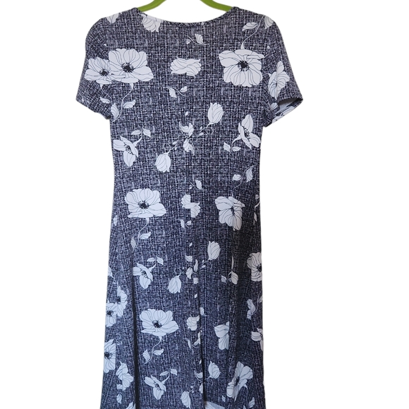 💜3/$20 andee dress white flower - Picture 3 of 5